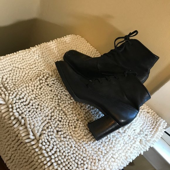 Diba leather lace up heeled booties 6.5 - Picture 6 of 14